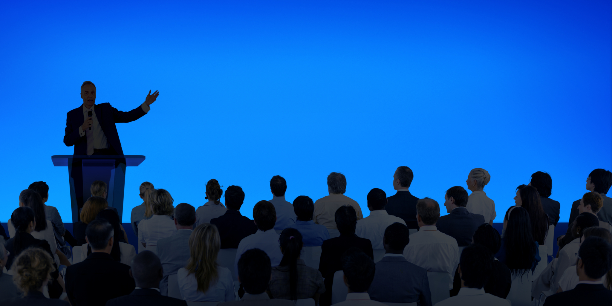 Speaker gibt eine Präsentation