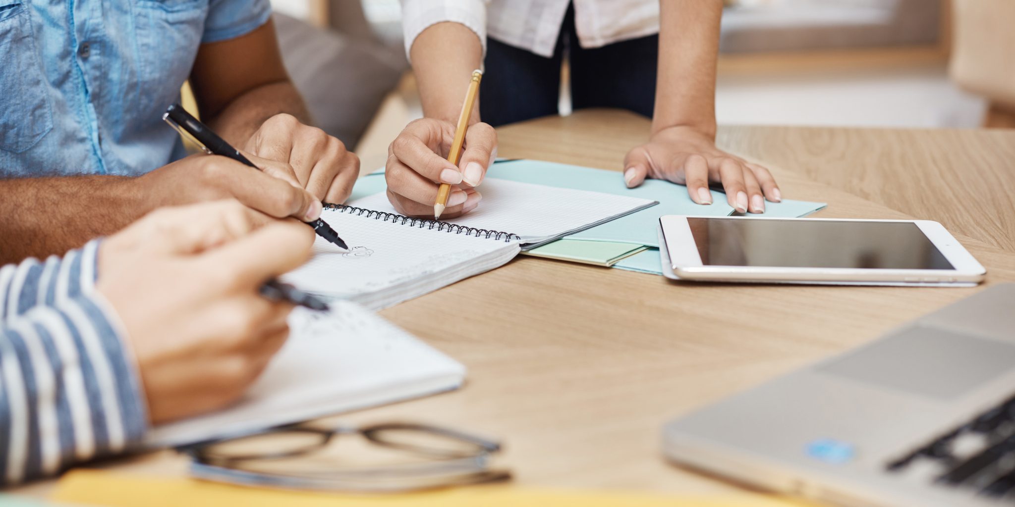 Coworking Space mit Notizen zu Ideen